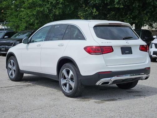 2022 Mercedes-Benz GLC 300 Base