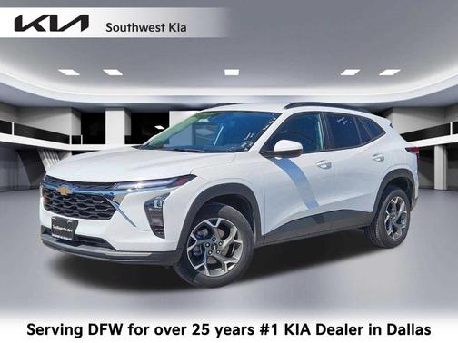Summit White 2025 Chevrolet Trax LT