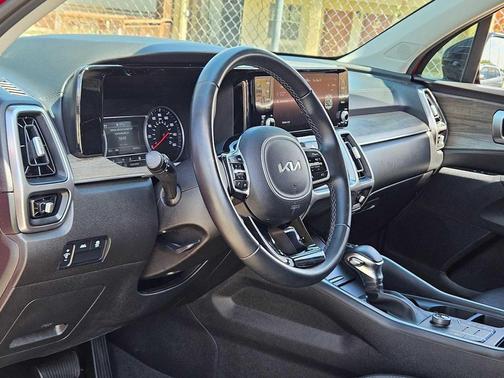 2023 Kia Sorento X-Line S