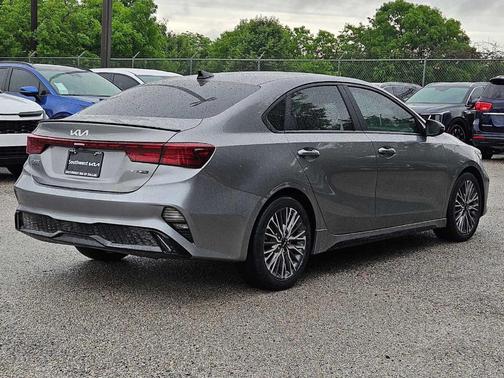 2022 Kia Forte GT-Line