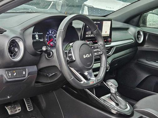 2022 Kia Forte GT-Line