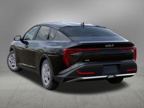 2025 Kia K4 LX