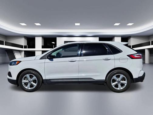2020 Ford Edge SE