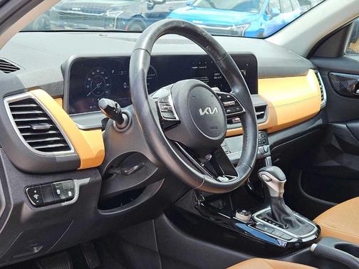 Gravity Gray 2025 Kia Seltos EX