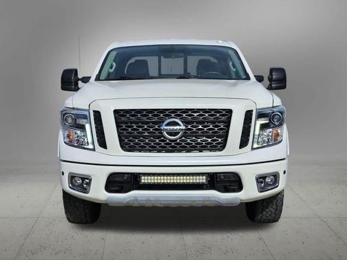 2018 Nissan Titan PRO-4X