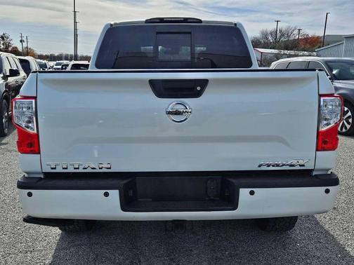 2018 Nissan Titan PRO-4X