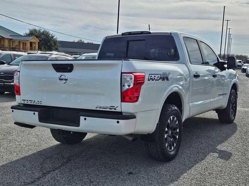 2018 Nissan Titan PRO-4X