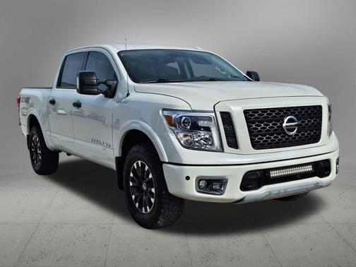 2018 Nissan Titan PRO-4X