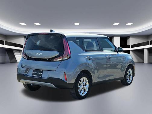 Steel Gray 2024 Kia Soul LX