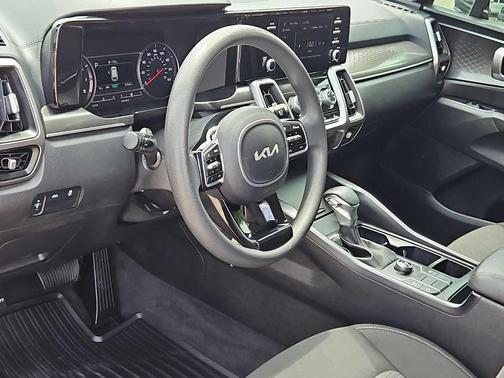 Gray 2022 Kia Sorento LX