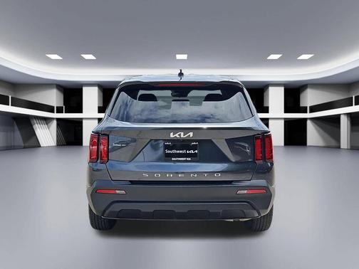 Gray 2022 Kia Sorento LX
