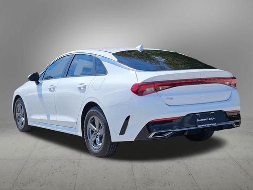 2022 Kia K5 LXS