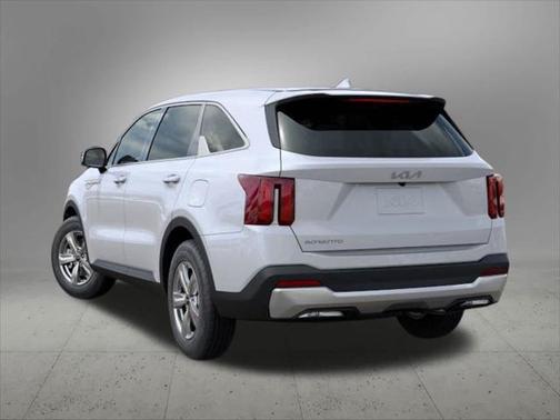 2025 Kia Sorento LX