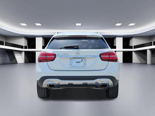 Polar White 2020 Mercedes-Benz GLA 250 Base