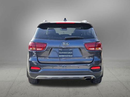 2019 Kia Sorento EX V6