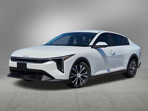 2025 Kia K4 LX