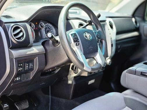 2016 Toyota Tundra SR5