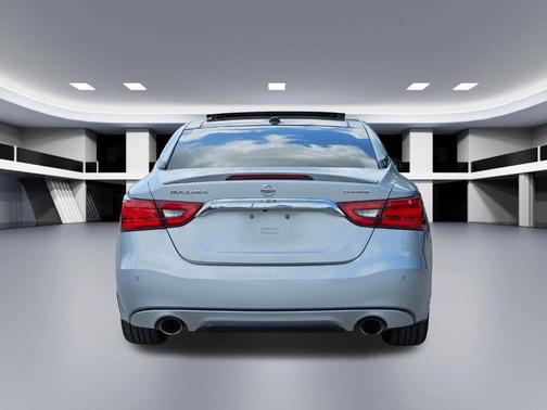 Brilliant Silver 2017 Nissan Maxima 3.5 Platinum