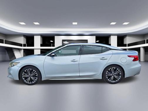 Brilliant Silver 2017 Nissan Maxima 3.5 Platinum