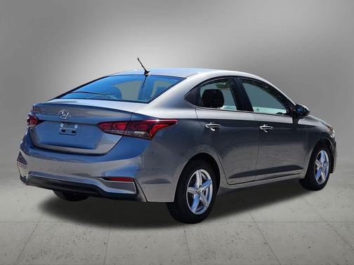 2021 Hyundai Accent SE