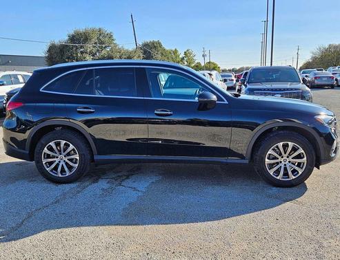 2024 Mercedes-Benz GLC 300 Base