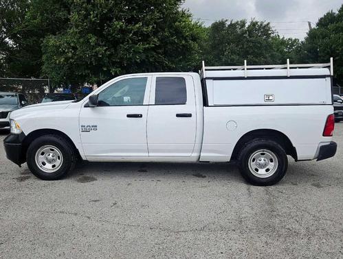 Bright White Clearcoat 2022 RAM 1500 Classic Tradesman