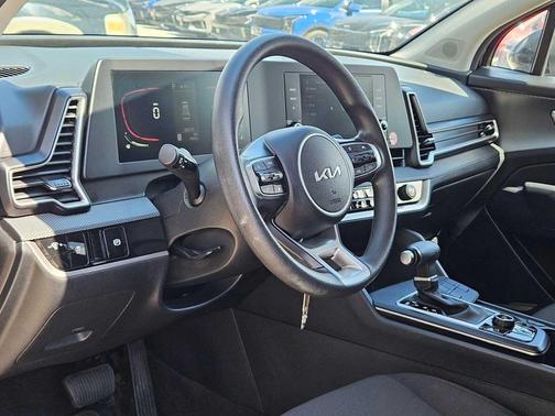 2024 Kia Sportage LX