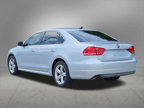 2013 Volkswagen Passat 2.5 SE