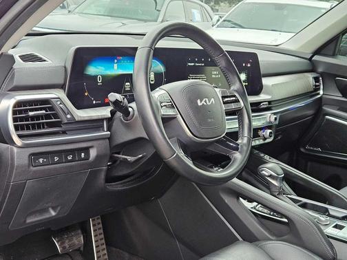 2023 Kia Telluride SX