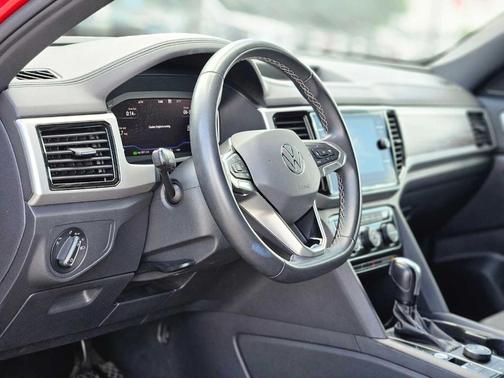 2022 Volkswagen Atlas Cross Sport 3.6L V6 SE w/Technology