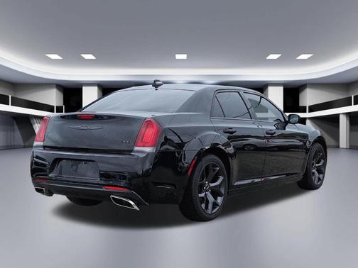 2023 Chrysler 300 Touring