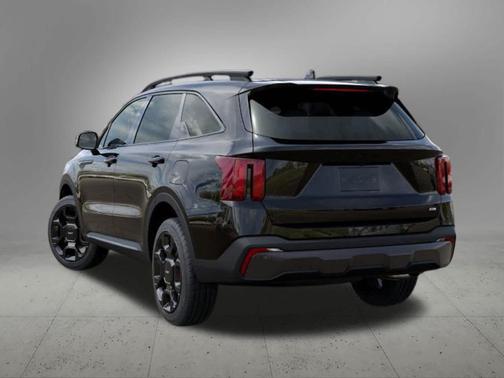 2025 Kia Sorento X-Line EX