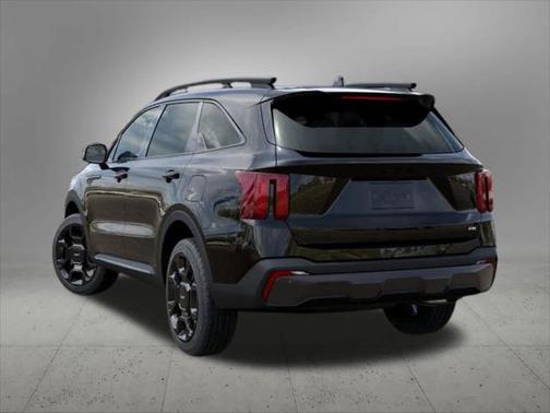 2025 Kia Sorento X-Line EX