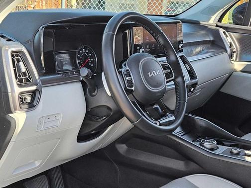 2022 Kia Sorento Hybrid S