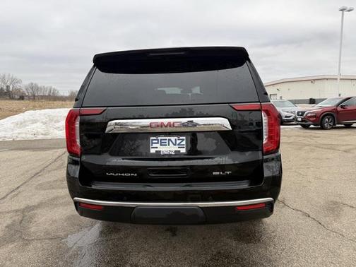 2023 GMC Yukon SLT