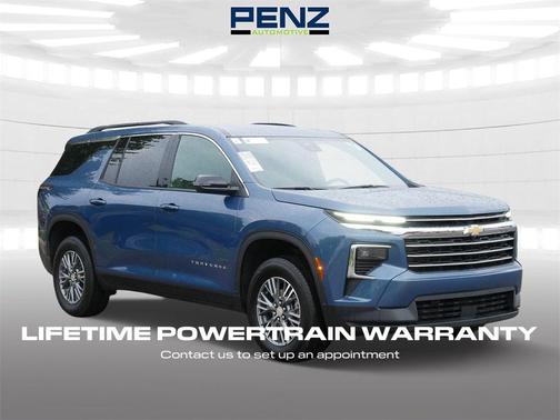 2025 Chevrolet Traverse LT