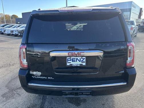 2017 GMC Yukon XL Denali