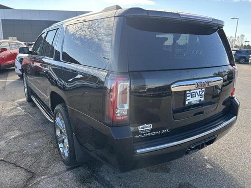 2017 GMC Yukon XL Denali