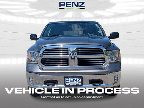 Mineral Gray Metallic Clearcoat 2013 RAM 1500 SLT