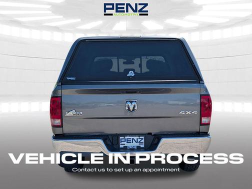 Mineral Gray Metallic Clearcoat 2013 RAM 1500 SLT