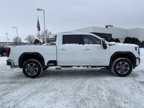 2025 GMC Sierra 3500 SLT