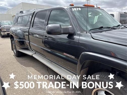 2004 GMC Sierra 3500 SLE Crew Cab