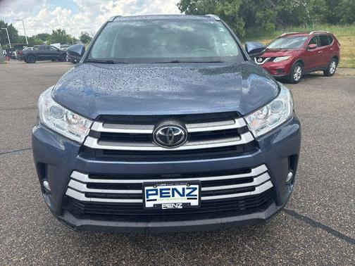 Shoreline Blue Pearl 2017 Toyota Highlander XLE