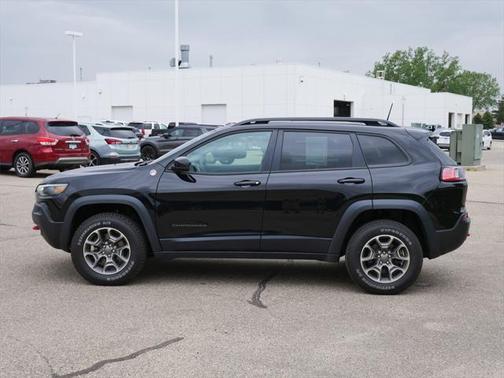 2022 Jeep Cherokee Trailhawk