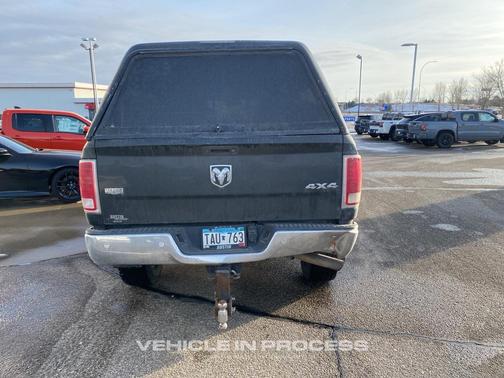 2018 RAM 2500 Laramie Crew Cab 4x4 6'4' Box