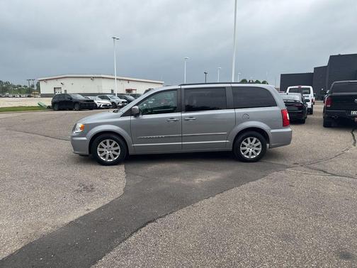 Billet Silver Metallic Clearcoat 2014 Chrysler Town & Country Touring