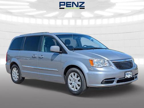 Billet Silver Metallic Clearcoat 2014 Chrysler Town & Country Touring