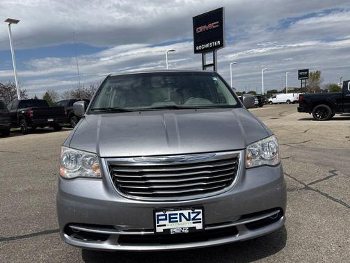 Billet Silver Metallic Clearcoat 2014 Chrysler Town & Country Touring