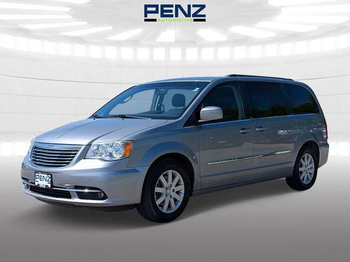 Billet Silver Metallic Clearcoat 2014 Chrysler Town & Country Touring
