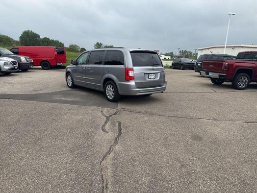 Billet Silver Metallic Clearcoat 2014 Chrysler Town & Country Touring